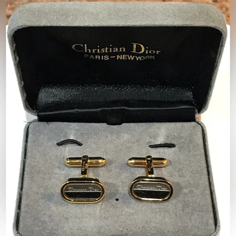 DIOR CD Logo Cuff Links in box 😍🔥